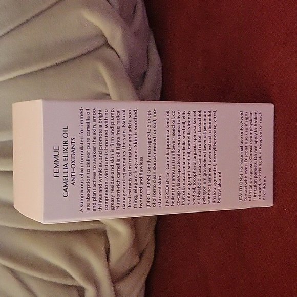 FEMMUE Camellia Elixir Oil - Picture 3 of 6